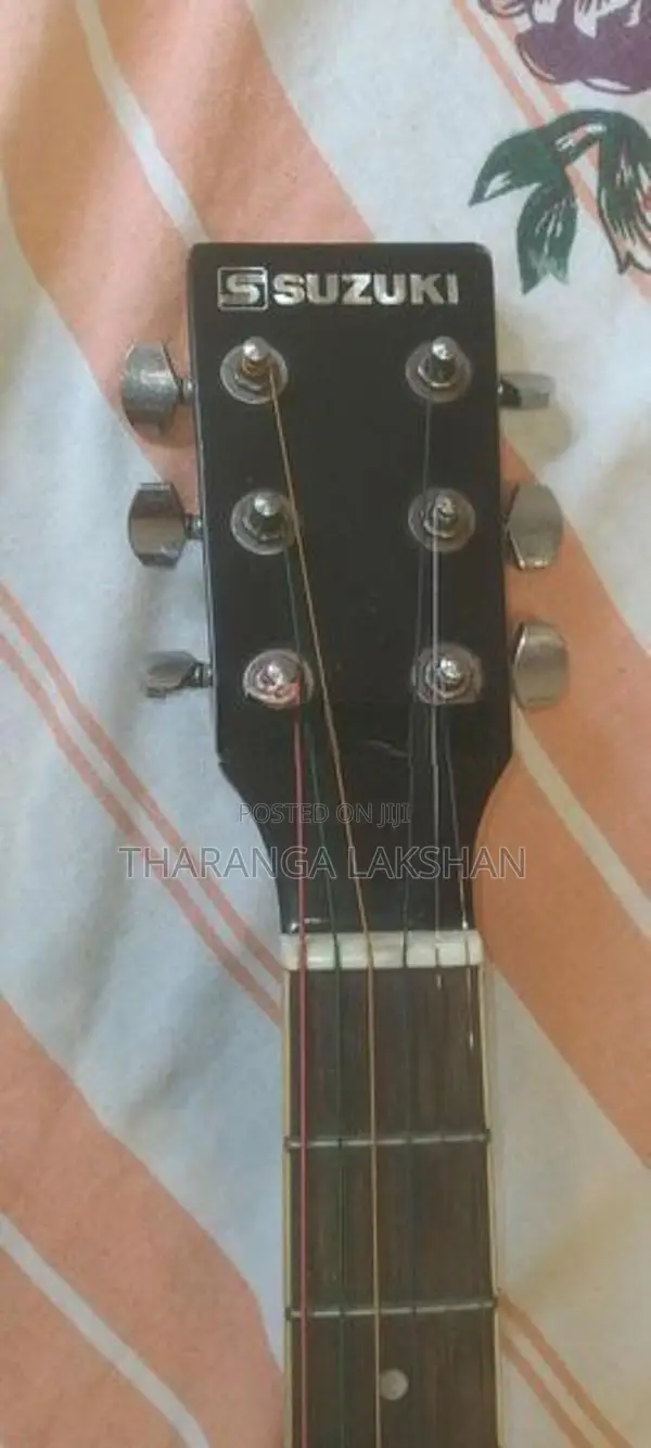 Suzuki Guitar