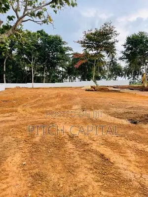 මීගොඩ ආටිගල පාරෙන් ඉඩමක්