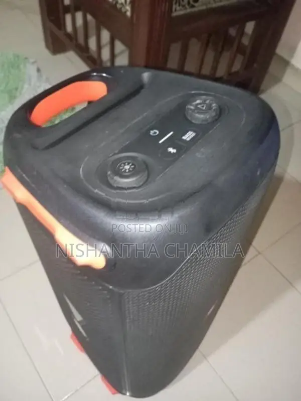 JBL 110 Speaker