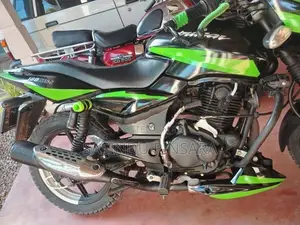 Bajaj Pulsar 180 2006