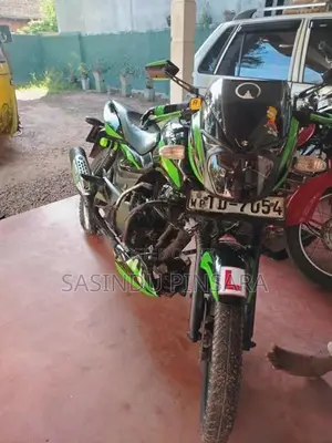 Bajaj Pulsar 180 2006