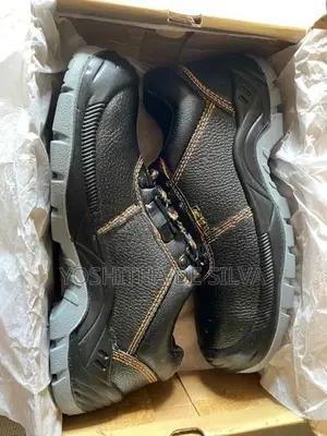 Vista Safety Shoes