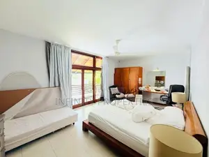 (AF865) Swimpool 03 Storey Luxury House with 17.5P Sale in Nawala