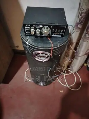 Speaker Set with Amp