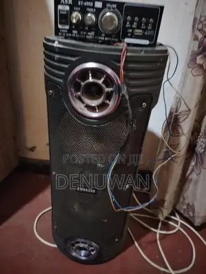 Speaker Set with Amp