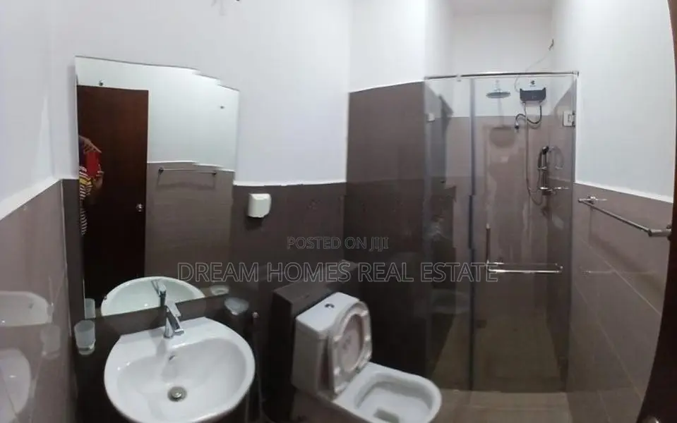 Fully Furnished Golf View Apartment for Sale – Canterbury Kahathuduwa