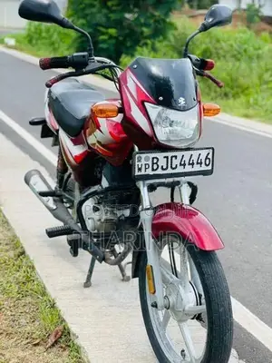 Bajaj CT100 ES 2022