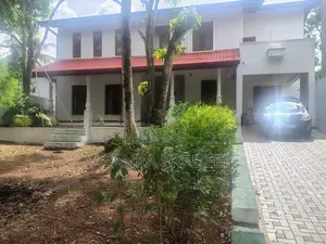 වටිනා දෙමහල් නිවස විකිනීමට - කොට්ටාව විද්‍යාල හන්දිය