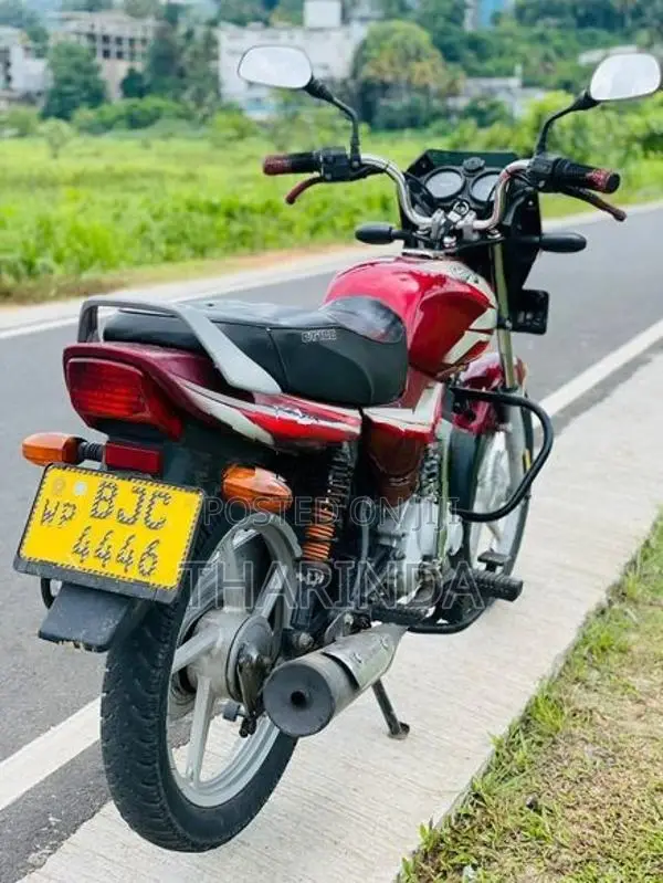 Bajaj CT100 ES 2022