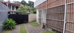 Luxury 2-Storey House with Rooftop for Sale – Pannipitiya Solar
