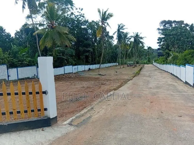 Athurugiriya Luxury Living Land Plots for Sale