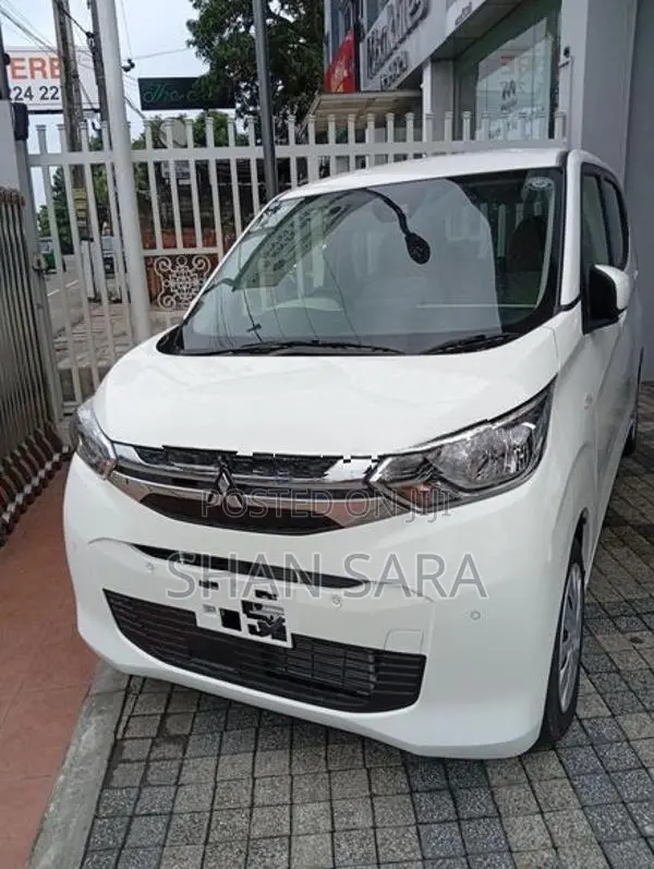 Mitsubishi eK Wagon X 2024