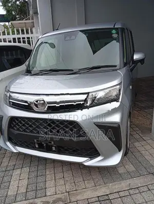 Toyota Roomy X 2023