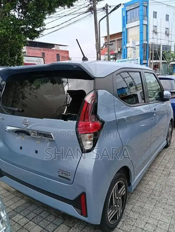Nissan Dayz Highway Star 2024