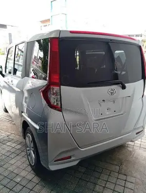 Toyota Roomy X 2023