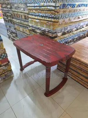 Nippon plastic tables