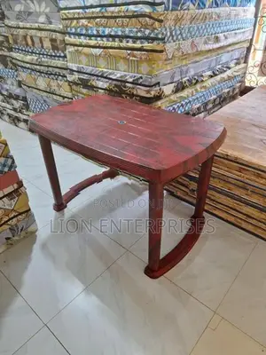 Nippon plastic tables