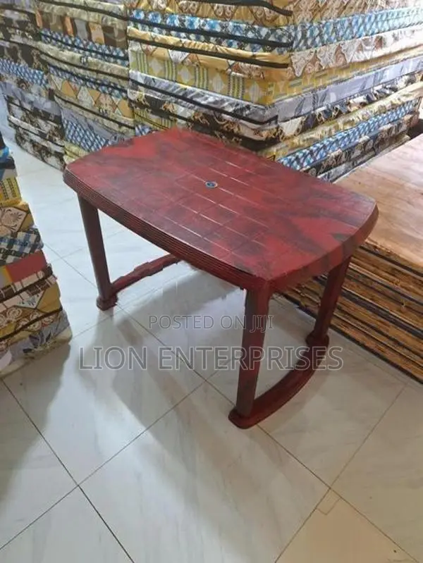 Nippon plastic tables
