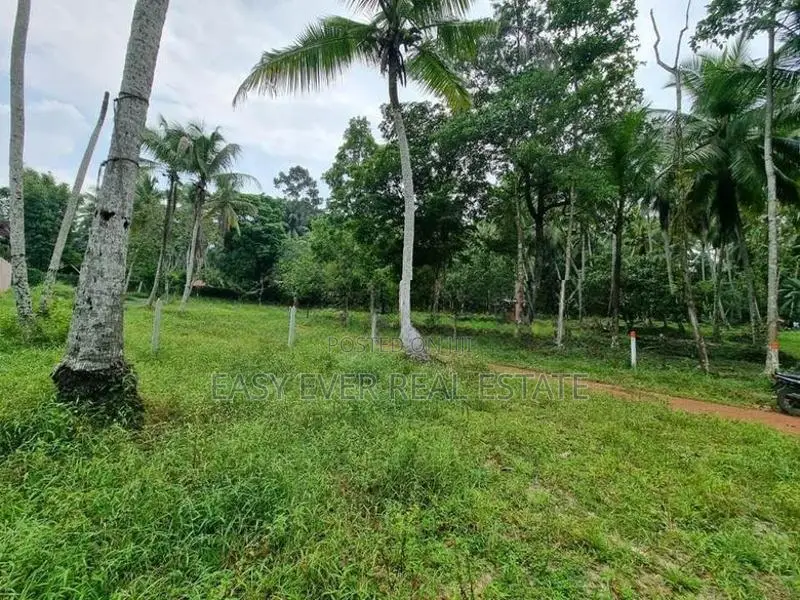 Land for Sale in Minuwangoda