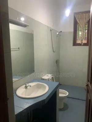 Nugegoda House for rent