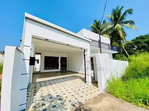 Brand New 3BR House on 10 Perches – Athurugiriya