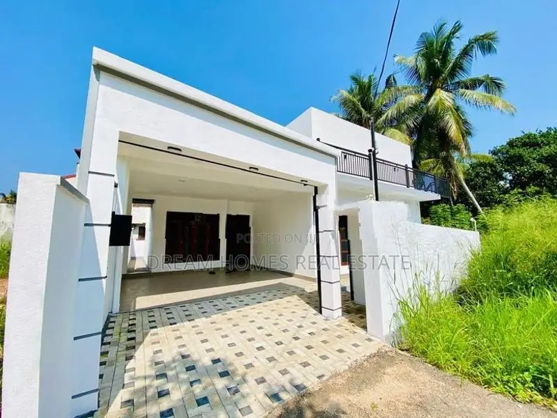 Brand New 3BR House on 10 Perches – Athurugiriya