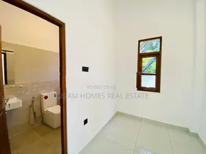 Brand New 3BR House on 10 Perches – Athurugiriya