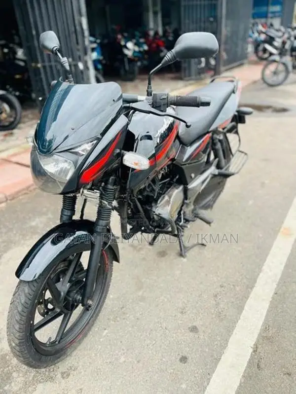 Bajaj Pulsar 150 2017