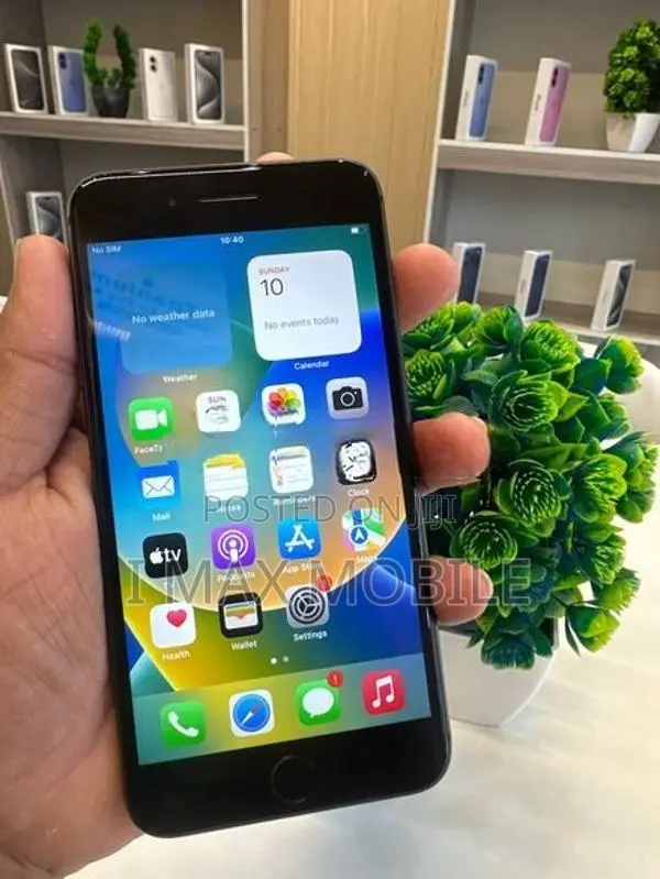 Apple iPhone 8 Plus 128GB (Used)