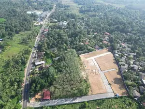 Excellent Residential Plots Near the Leisure World Kaluaggala