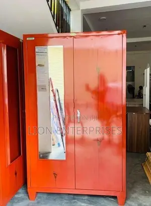 6×3.5 Ft Steel Cupboards