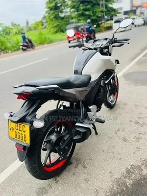 Honda Hornet 2016