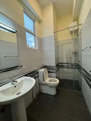 Battaramulla - 3BR Unfurnished Apartment for Rent TPM2024SURA