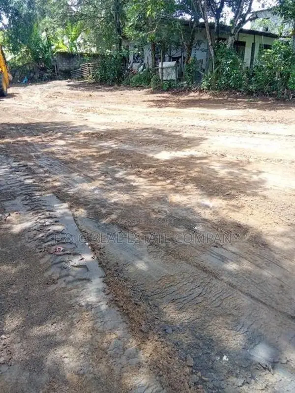 හොරණ ,පොකුණු විට බිම් කොටස් කීපයක් විකිණීමට