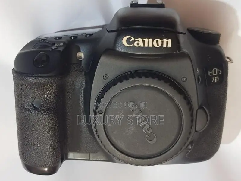 Canon 7D Camera with Lenses