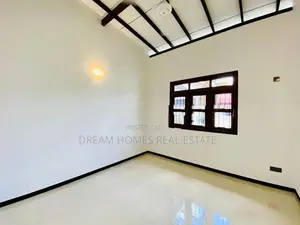 මිලේනියම් සිටි අසලින් අලුත්ම අලුත් නිවසක්