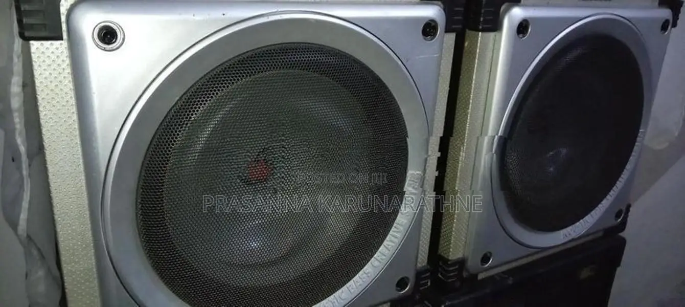 Kenwood Ampplifir in Bass System