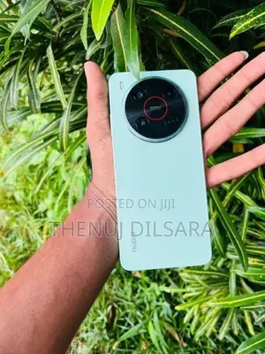 ZTE nubia V70 Max (Used)