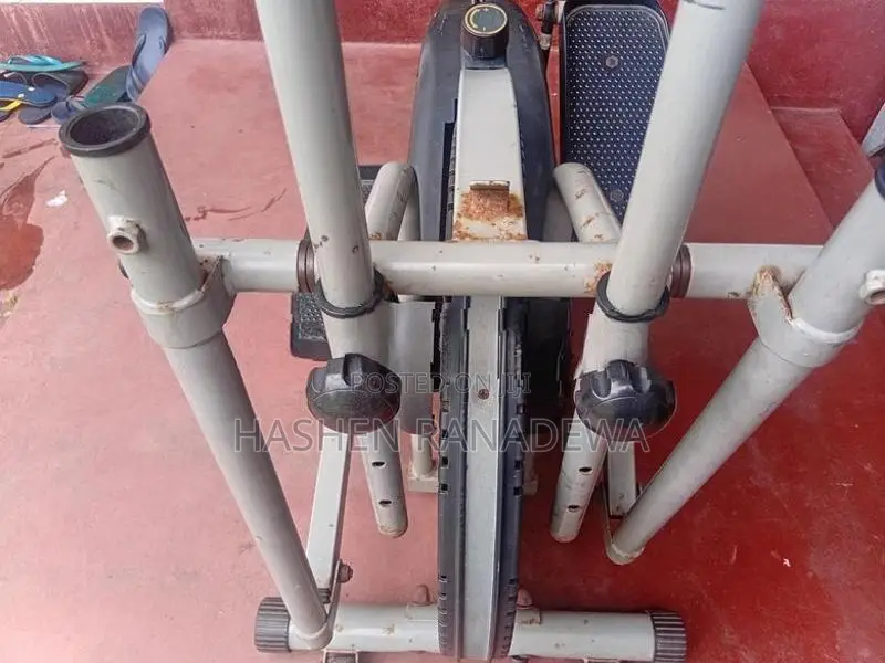 Body Trainer Exercise Machine