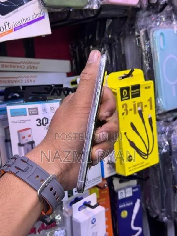 Apple iPhone X (Used)