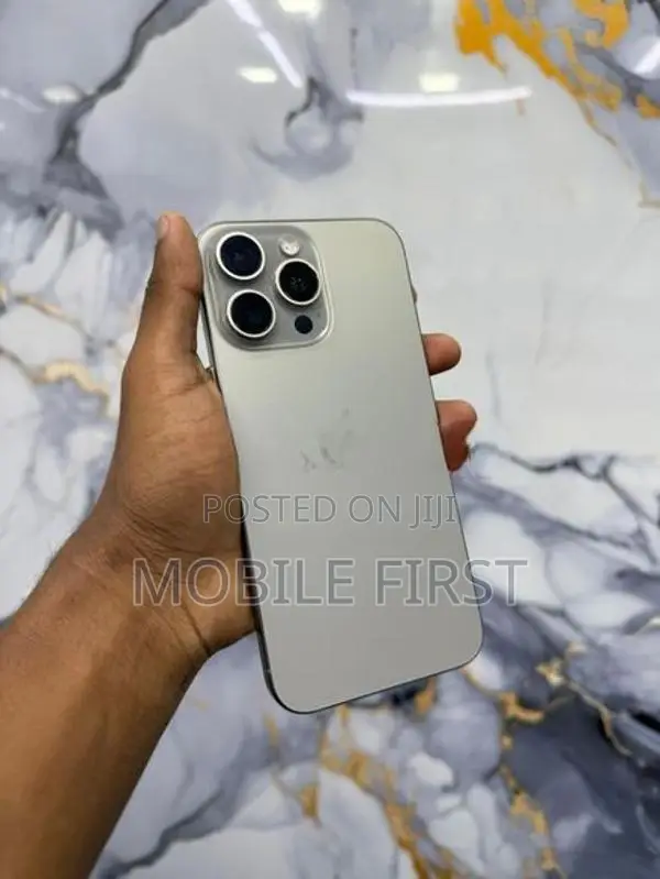Apple iPhone 15 Pro Max 256GB (Used)