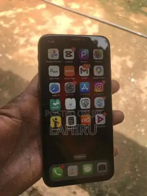 Apple iPhone XS 64GB (Used)