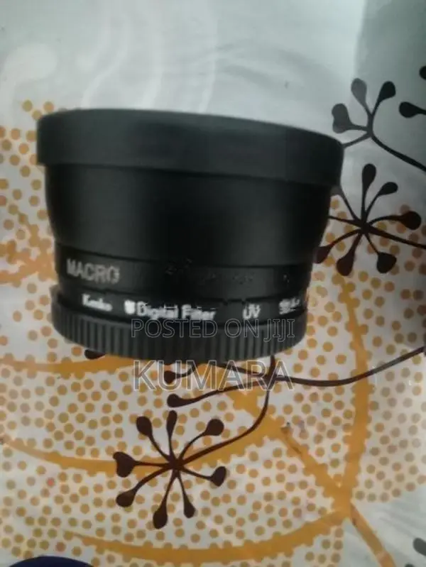 Canon Eos1300D Lens 4