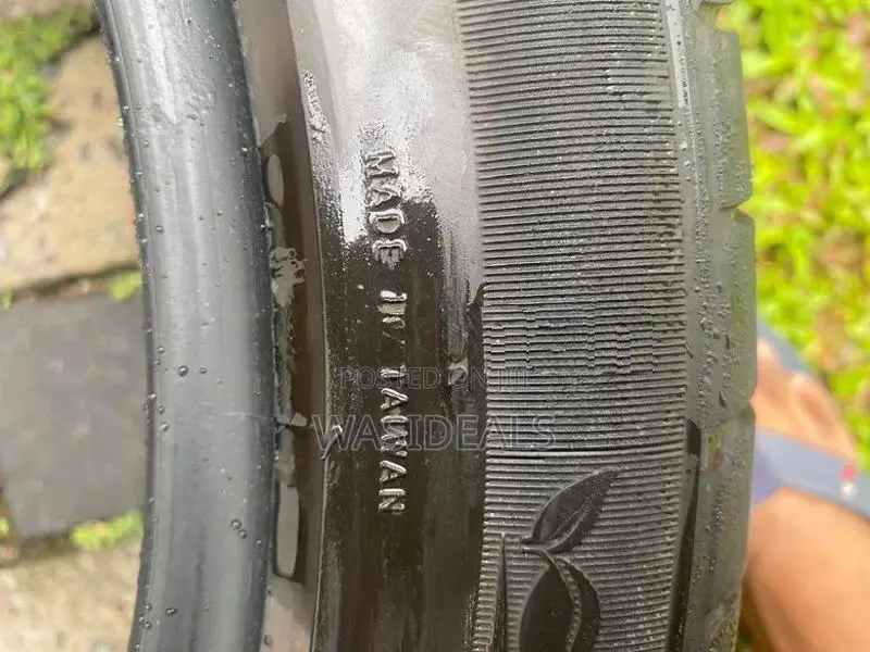 215 50 R17 Used Kenda Tire