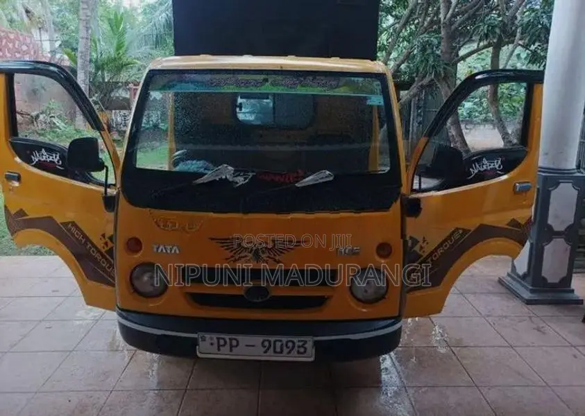 Tata Dimo Batta 2010