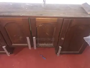 තේක්ක පැන්ත්‍ර කබඩ්