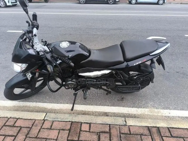 Bajaj Pulsar 135 LS 2011