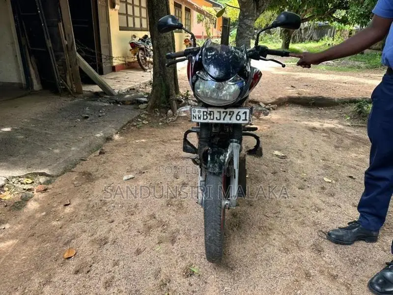 Bajaj Discover 125 2016
