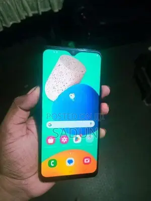 Samsung Galaxy M32 128GB (Used)