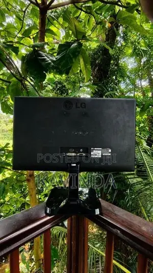 LG 21.5" FHD LED Monitor